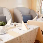 Hotel City Hotel