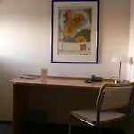 City Hotel