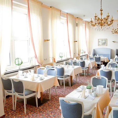 City Hotel Hotel 3*