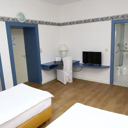 City Hotel 3*