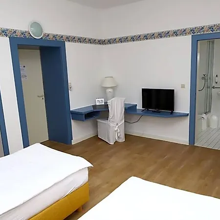 City Hotel 3*