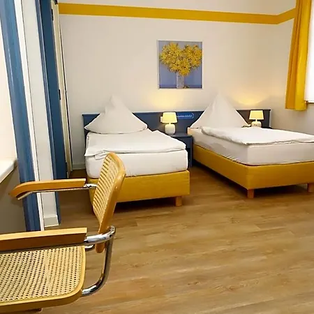 City Hotel Hotel 3*