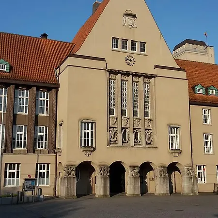 City Hotel